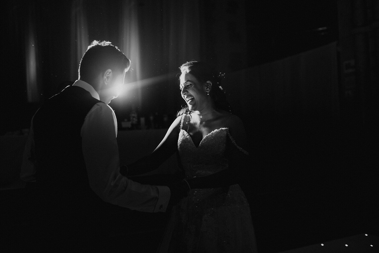 How to Choose a Wedding Photographer